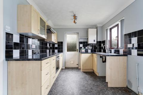 3 Kendal Close, Gunthorpe, Peterborough, PE4 7GN
