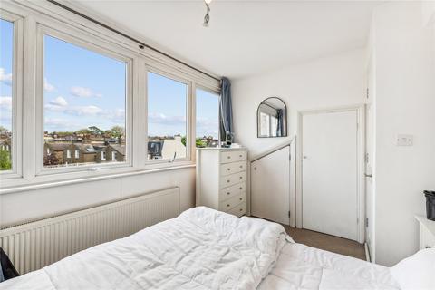 2 bedroom apartment for sale, Lindore Road, SW11