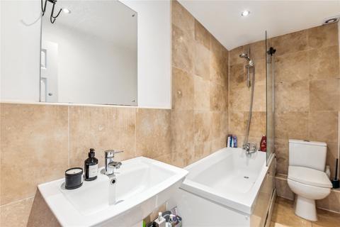 2 bedroom apartment for sale, Lindore Road, SW11