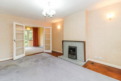 3 bedroom semi-detached house for sale, Pullfields, Chesham, HP5