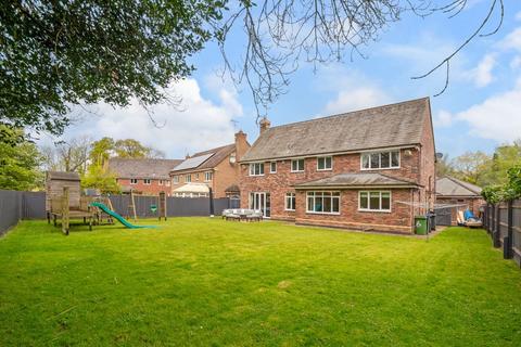 5 bedroom detached house for sale, Stretton Hall, Leicester LE2