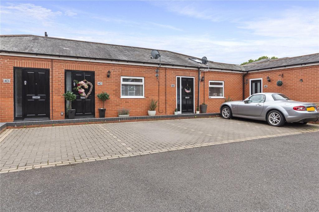 Welholme Avenue, Grimsby... 2 bed bungalow for sale £130,000