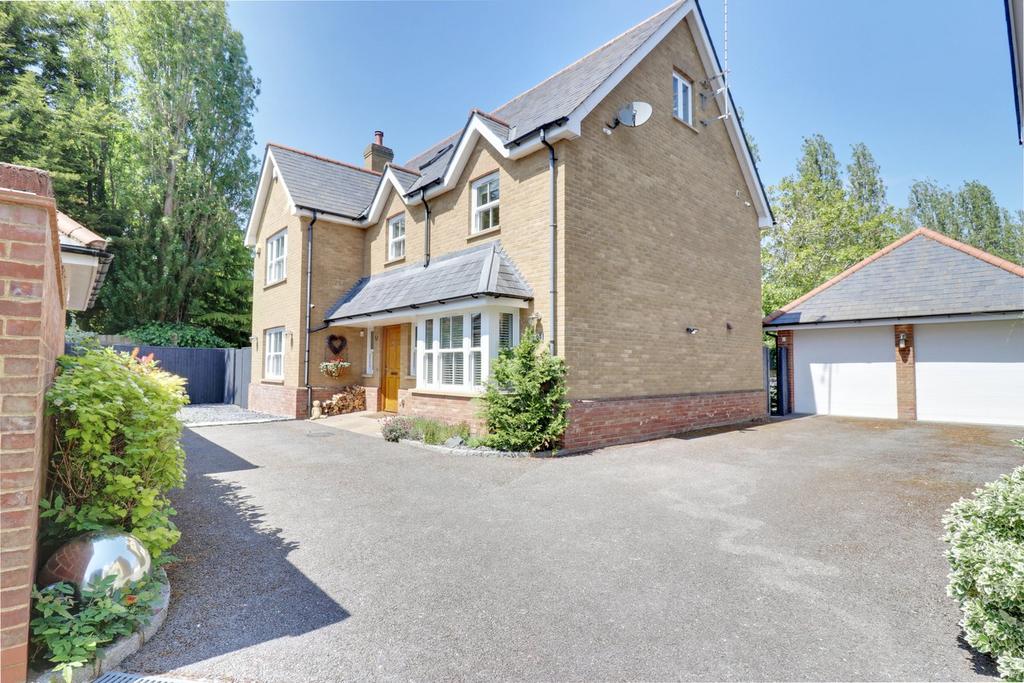 High Wych Road, Sawbridgeworth, CM21 5 bed detached house for sale £