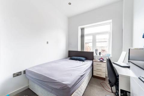 1 bedroom flat for sale, Research House, Greenford, UB6