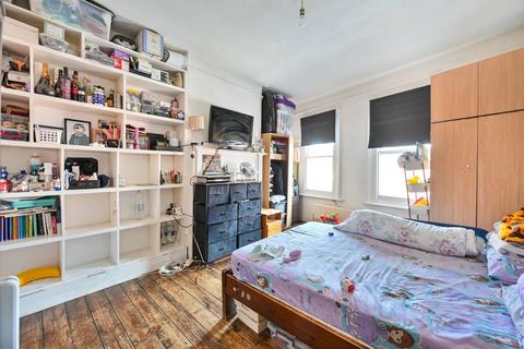 2 bedroom flat for sale, High Road, Willesden Green, London, NW10