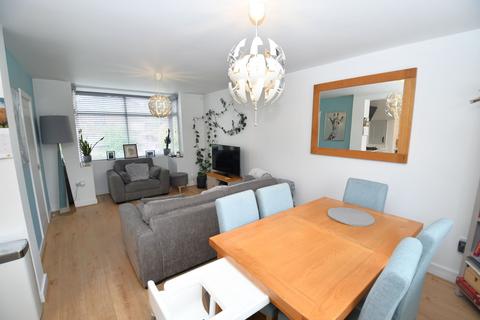 38 Lostock Road, Salford, M5 5LH