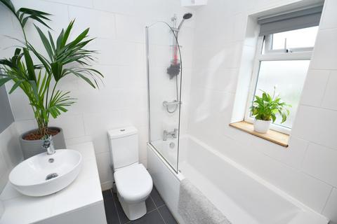 38 Lostock Road, Salford, M5 5LH