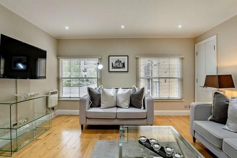 1 bedroom apartment to rent, Grosvenor Hill, London, W1K