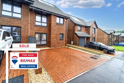 10 Darnley Mill Crescent, Glasgow, G53 7AZ