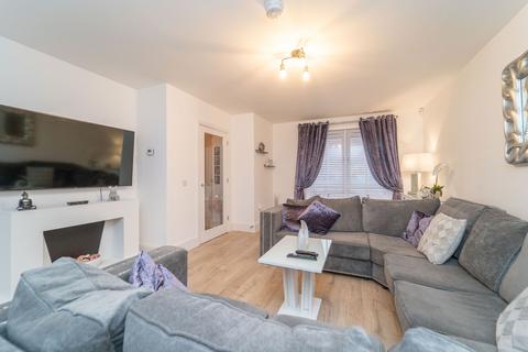 10 Darnley Mill Crescent, Glasgow, G53 7AZ