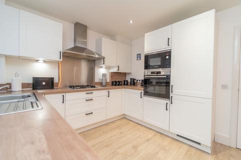 10 Darnley Mill Crescent, Glasgow, G53 7AZ