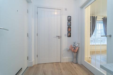 10 Darnley Mill Crescent, Glasgow, G53 7AZ
