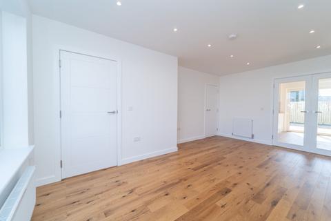 88 Breichwater Place, Fauldhouse, Bathgate, EH47 9LU