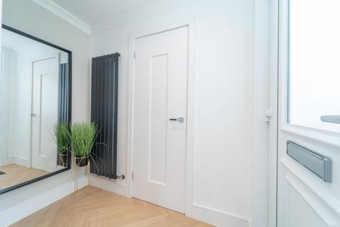 102 Elphinstone Road, EH33 2HH