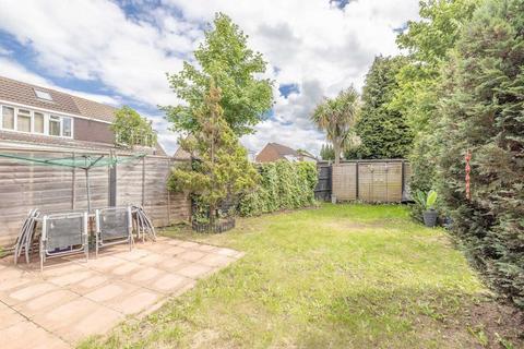 8 Hinksey Close, Slough, SL3 8EB