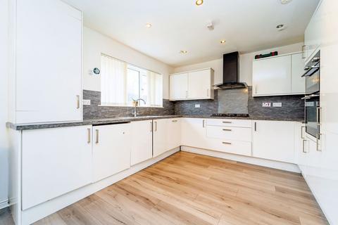 28 Breichwater Place, Fauldhouse, Bathgate, EH47 9LU