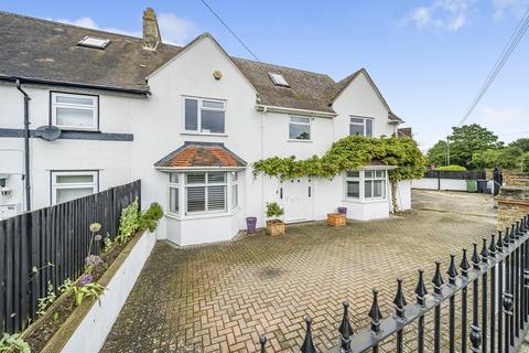 5 bedroom end of terrace house for sale, Magpie Hall Lane, Bromley