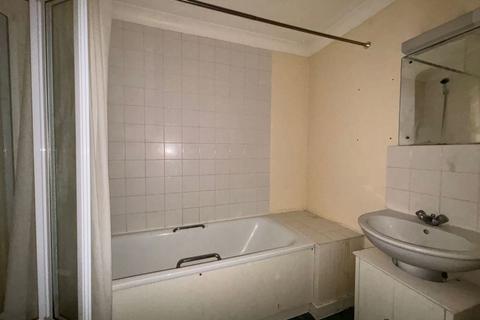 92 Uamvar Street, London, E14 6QY