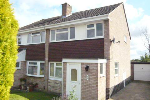 3 bedroom semi-detached house to rent, Freeby Close, Melton Mowbray LE13