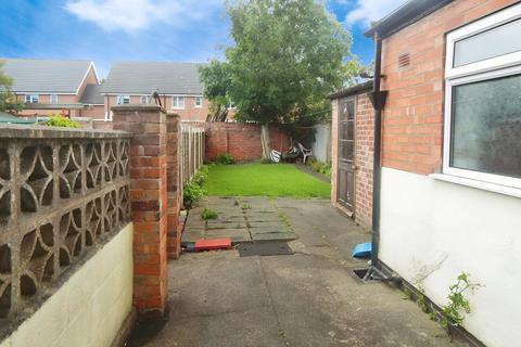 3 bedroom terraced house to rent, Bowbridge Road, Newark, NG24