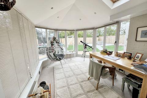 37 Ashbourne Drive, Coxhoe, Durham, DH6 4SW
