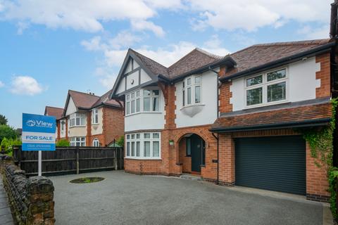4 bedroom detached house for sale, Glenfield Road, Leicester LE3