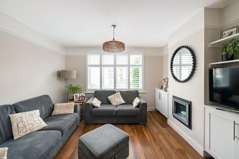 16 Chartfield Road, Reigate, RH2 7JZ