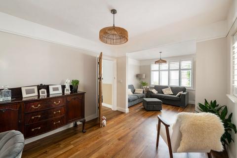 16 Chartfield Road, Reigate, RH2 7JZ