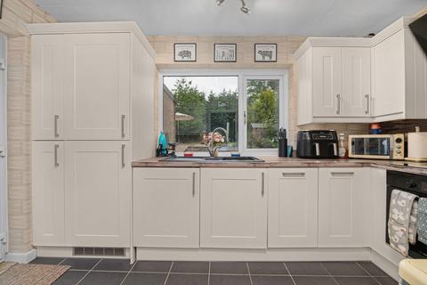39 Derwent Crescent, Kettering, NN16 8UH