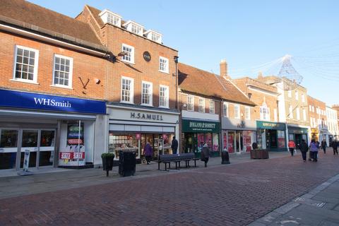 2 bedroom apartment to rent, Chapel Street, Chichester, PO19