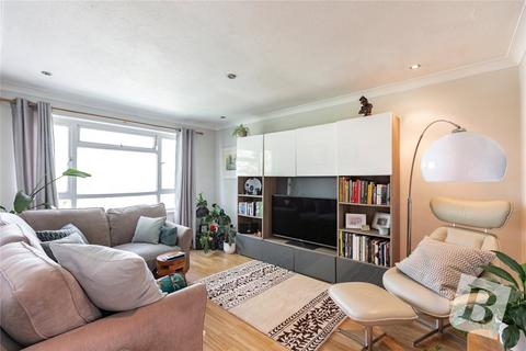 1 bedroom apartment for sale, Adelphi Crescent, Hornchurch, RM12
