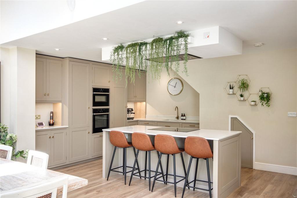 Breakfast Bar