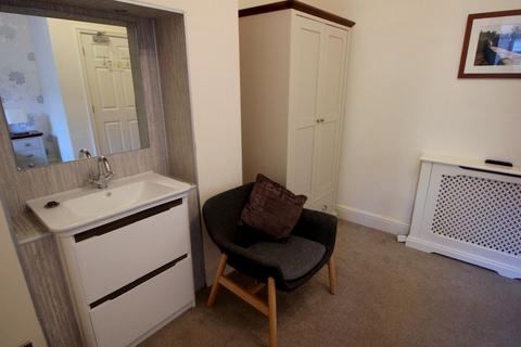 1 bedroom in a house share to rent, Bootham Guest House,  Bootham Crescent, York