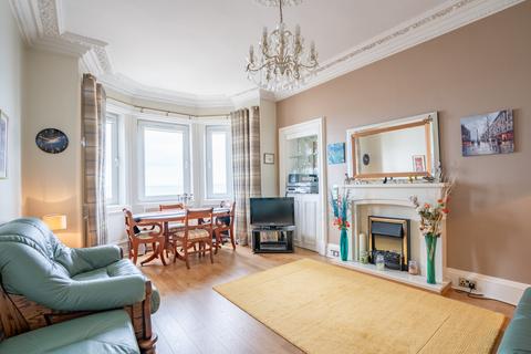 2 bedroom flat to rent, Pettycur Road, Kinghorn KY3