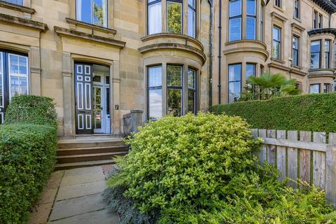 3 bedroom duplex to rent, Cleveden Gardens, Kelvinside, Glasgow, G12