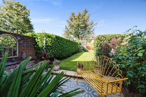13 Jarvis Road, South Croydon, CR2 6HW