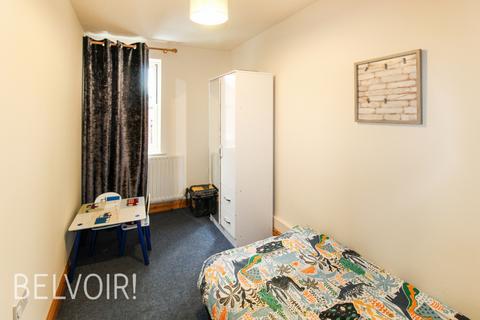 3 bedroom mews to rent, Appleton Gate, Newark, NG24