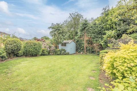 18 Eton Close, Datchet, Slough, SL3 9BE