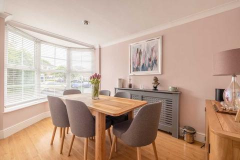 18 Eton Close, Datchet, Slough, SL3 9BE