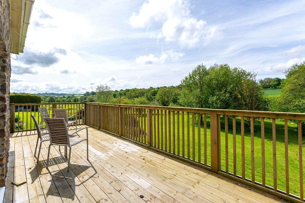 Littleham, Bideford, Devon, EX39 5 bed detached house for sale £1,000,000