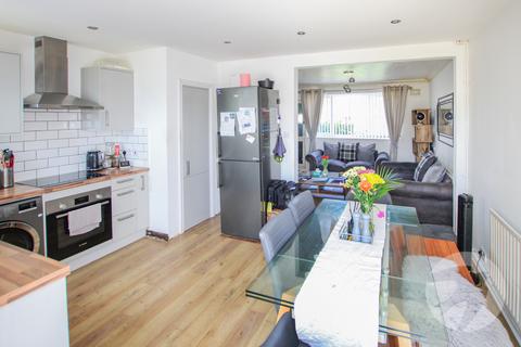 36 High Point, London, SE9 3NZ
