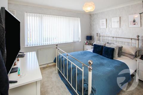 36 High Point, London, SE9 3NZ