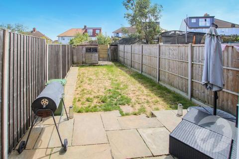 36 High Point, London, SE9 3NZ