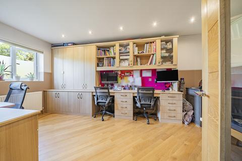 18 Freeman Road, Morden, SM4 6AR