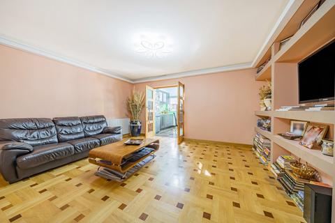18 Freeman Road, Morden, SM4 6AR