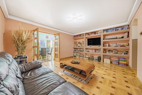 18 Freeman Road, Morden, SM4 6AR
