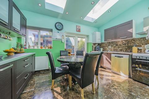 18 Freeman Road, Morden, SM4 6AR