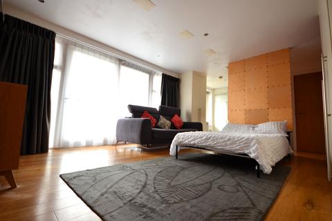 1 bedroom apartment for sale, Caledonian Road, Islington, N7