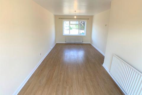 3 bedroom end of terrace house for sale, London, UB6