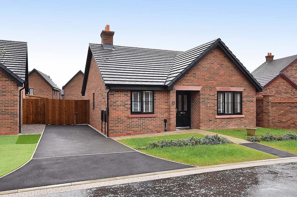 Jackson Road, Knutsford, WA16 2 bed detached bungalow for sale £399,950